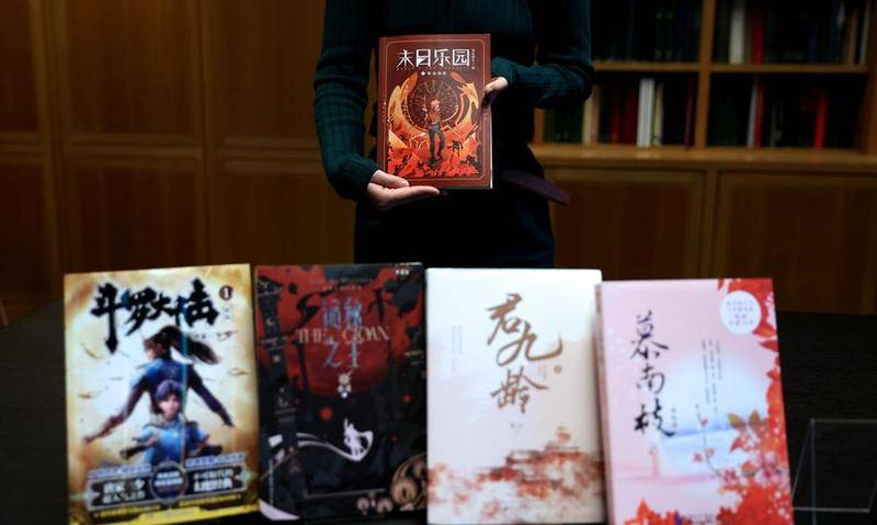 (Multimédia) La littérature en ligne chinoise séduit 200 millions de lecteurs à travers le monde