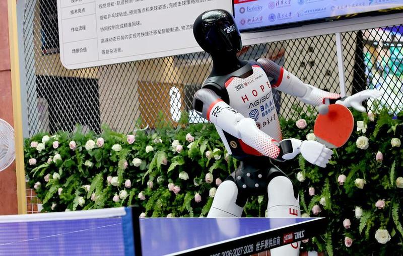  Chine : des robots intelligents présentés à la Conférence mondiale sur l'IA