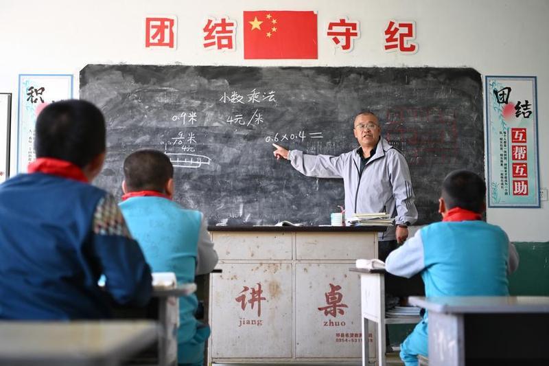 (Multimédia) Cinquante millions d'enseignants supplémentaires nécessaires d'ici 2030 dans le monde, selon des organisations onusiennes