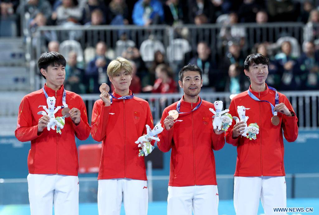 La Chine remporte le bronze en poursuite par équipes masculine en patinage de vitesse aux JO de Milan Cortina